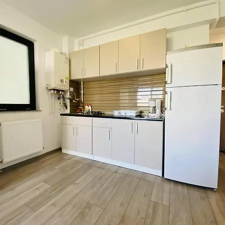 Marlene Residence 1 *